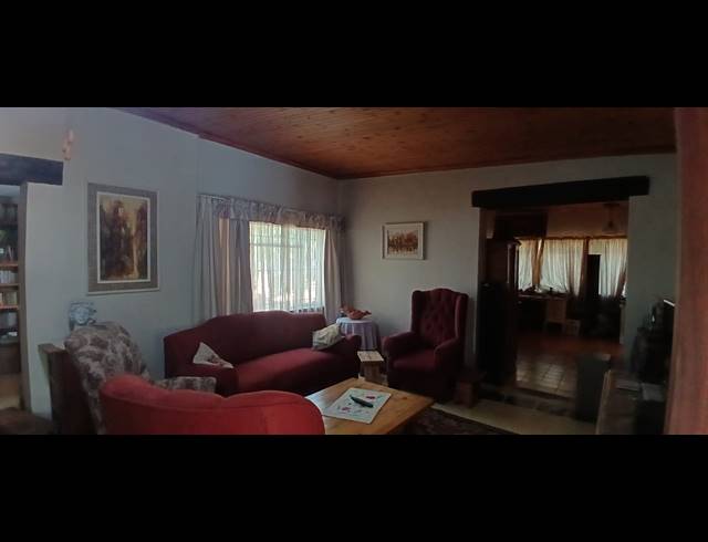 3 BEDROOM FREEHOLD FOR SALE IN TARLTON